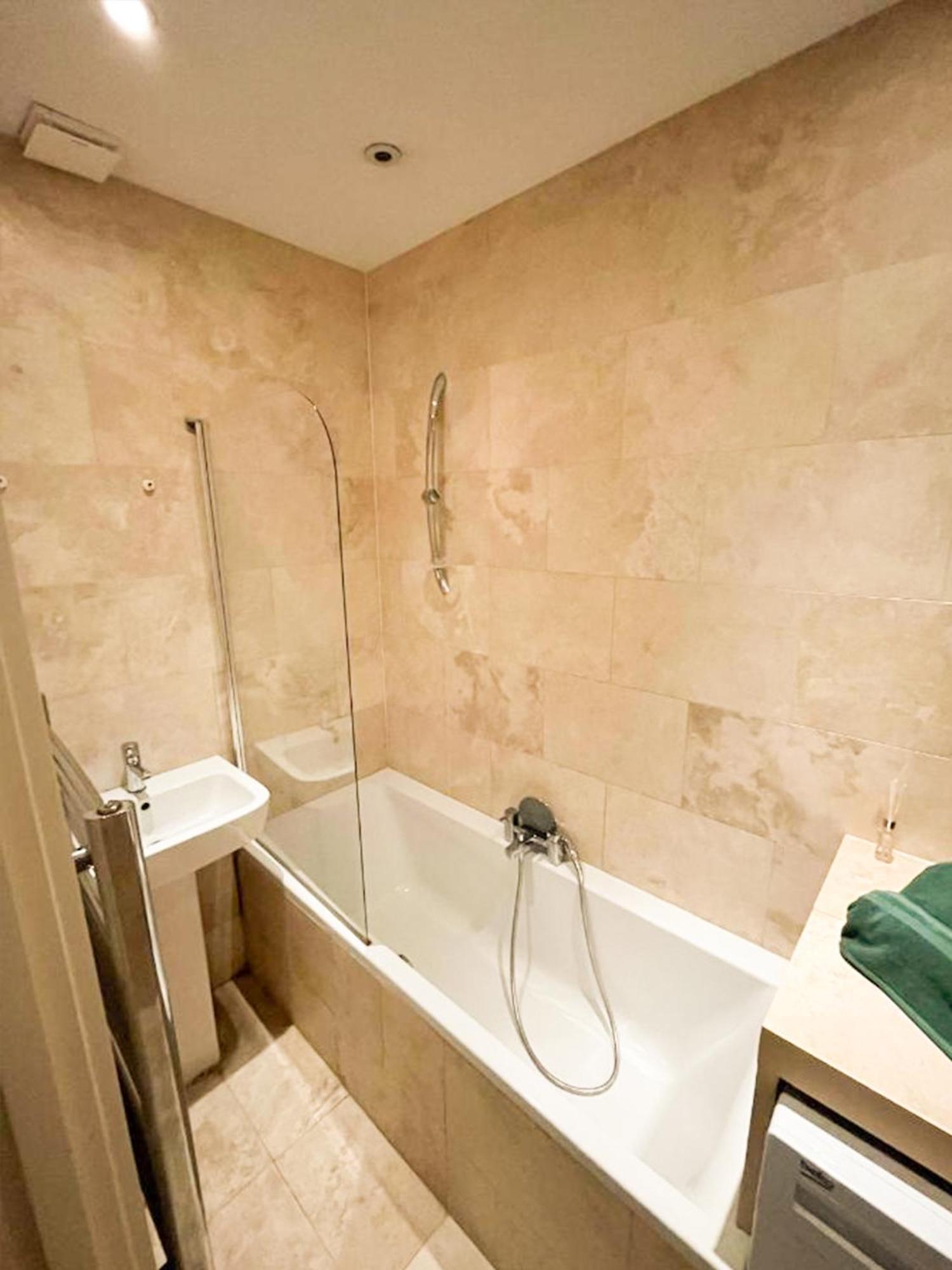 Apartment Moments From Hyde Park London Exterior foto